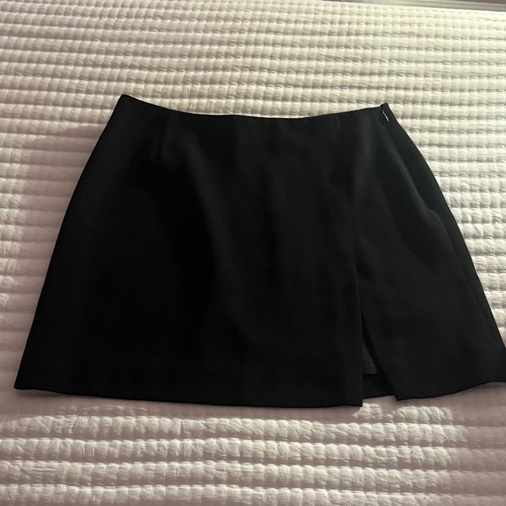 Elegant Black Midi Skirt
